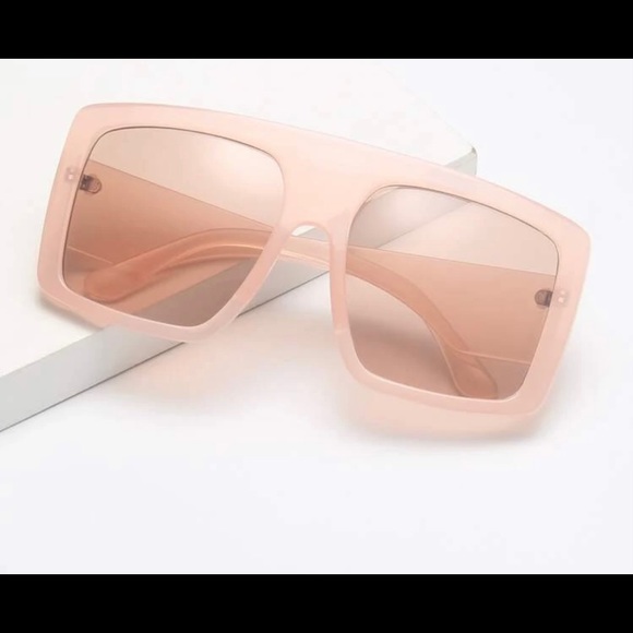 Sunglasses - Picture 3 of 4